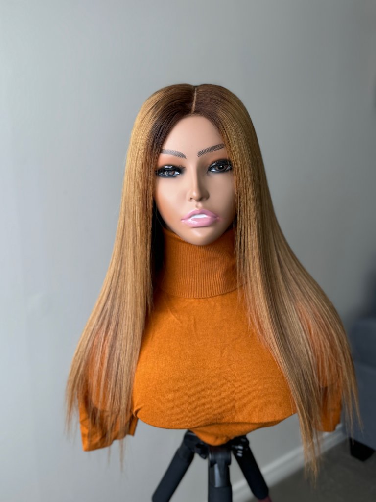 TeesLuxuryHair Extensions - Gold Straight